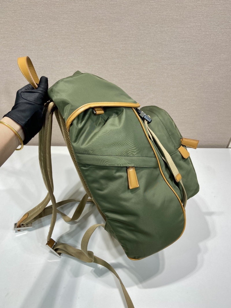Pra*a backpacks